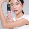 Complete Brightening & Glowing Facial Wash_model_4
