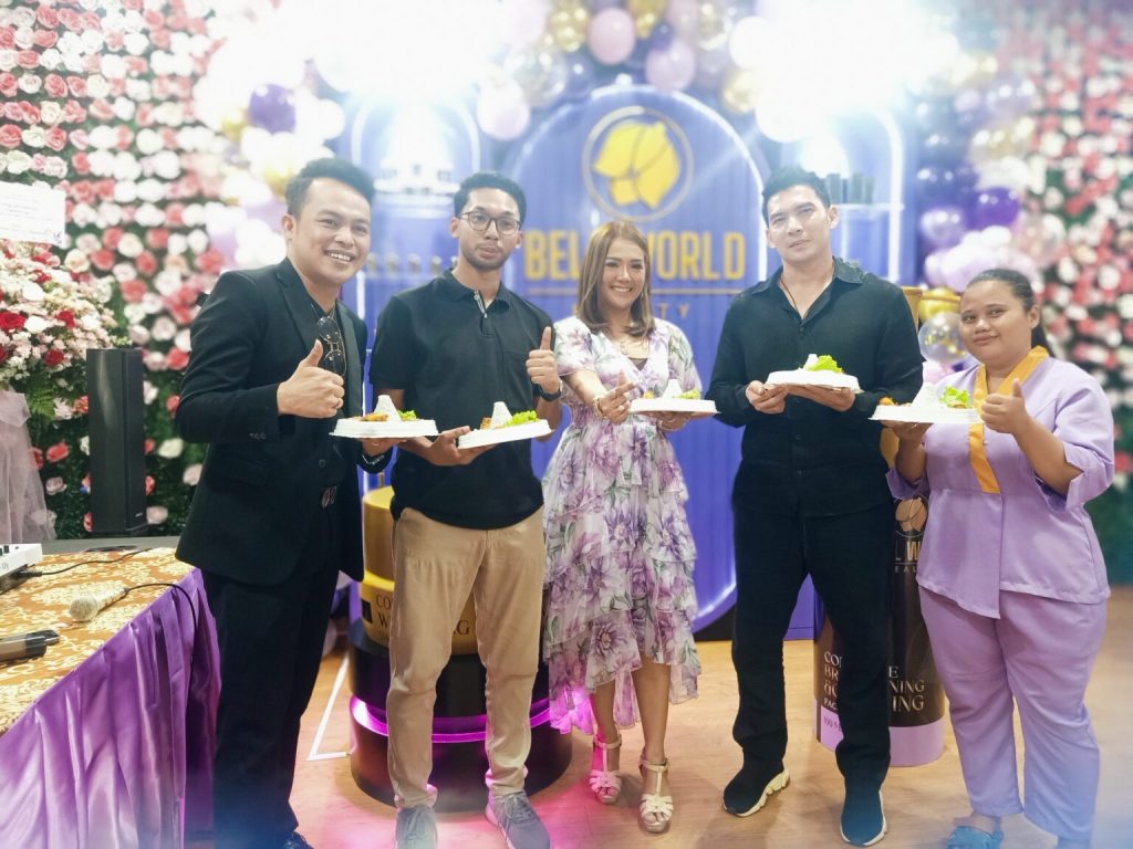 Grand-Opening-Bell-World-Beauty_2